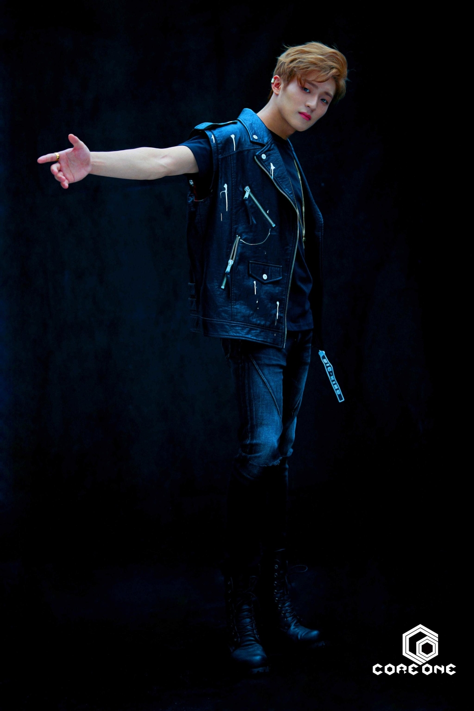 CORE ONE《X》专辑上线 《信号》诠释少年